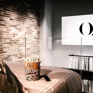 Ho Paseo De 9 By Olivencia Apartment